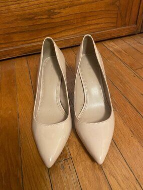 BCBG Generation Nude Patent Pumps Size 7.5